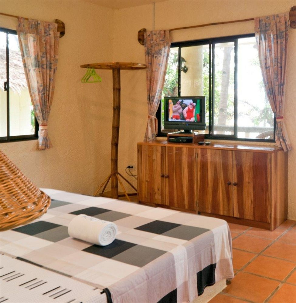 Easy Diving And Beach Resort Sipalay Esterno foto